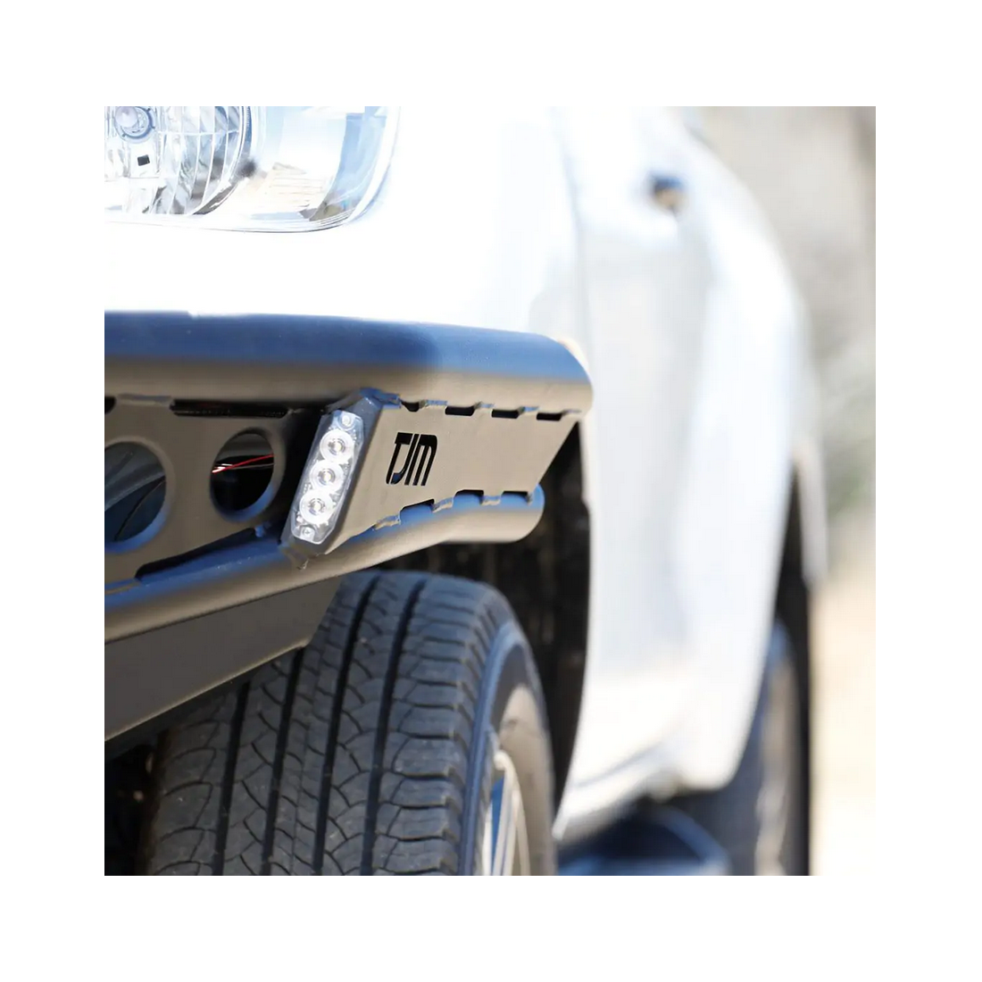 TJM CHASER BULL BAR BLACK STEEL TOYOTA HILUX REVO